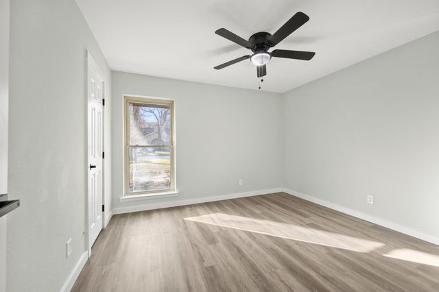 420 Twin Creek Drive, Hurst, TX 76053