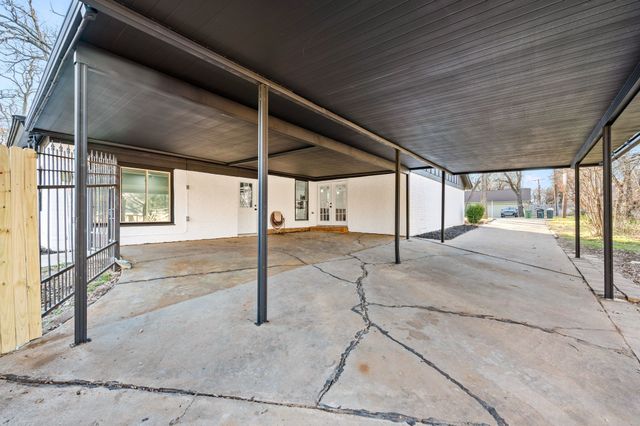 420 Twin Creek Drive, Hurst, TX 76053