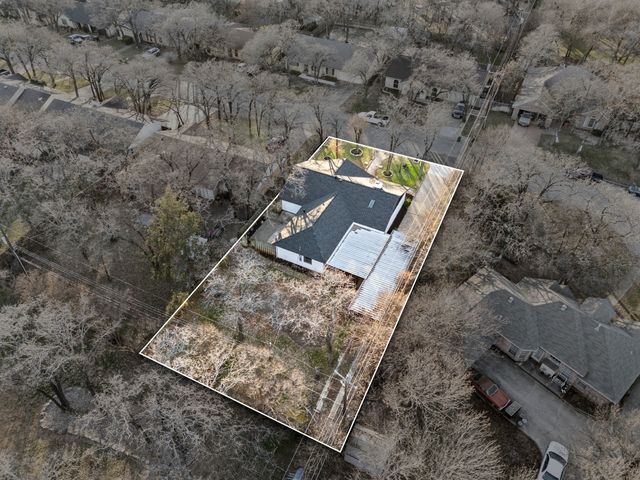 420 Twin Creek Drive, Hurst, TX 76053