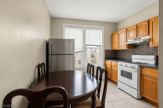 18 Stevens Ave, Jersey City, NJ 07305