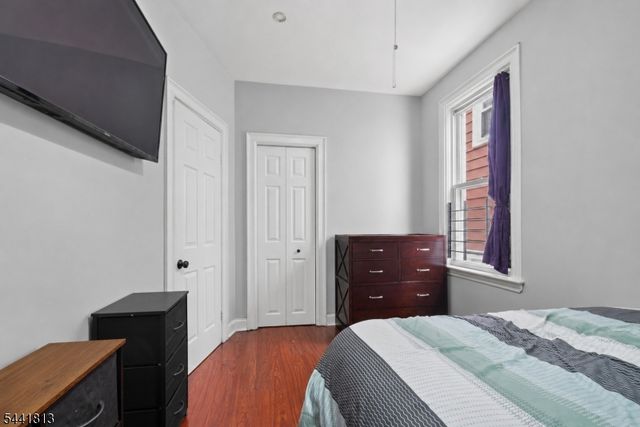 18 Stevens Ave, Jersey City, NJ 07305