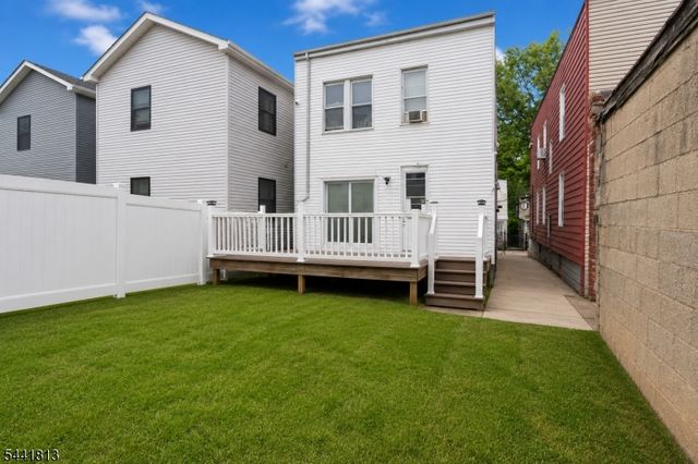 18 Stevens Ave, Jersey City, NJ 07305