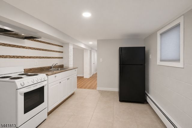 18 Stevens Ave, Jersey City, NJ 07305