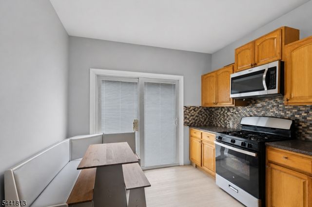 18 Stevens Ave, Jersey City, NJ 07305