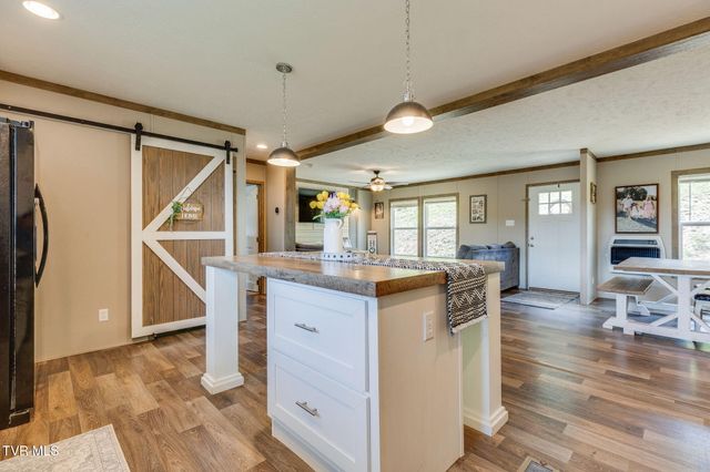 982 Glade Hill Drive, Lebanon, VA 24266