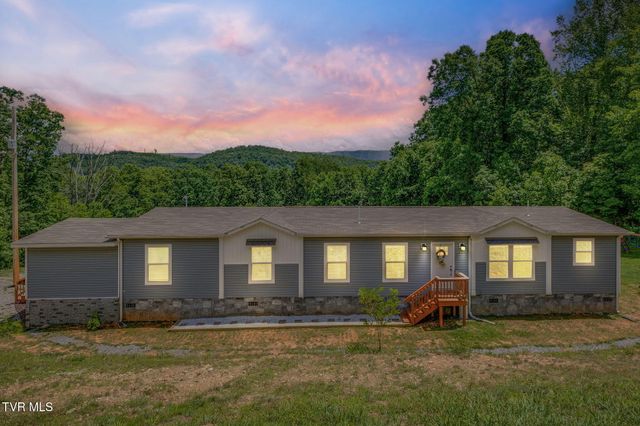 982 Glade Hill Drive, Lebanon, VA 24266