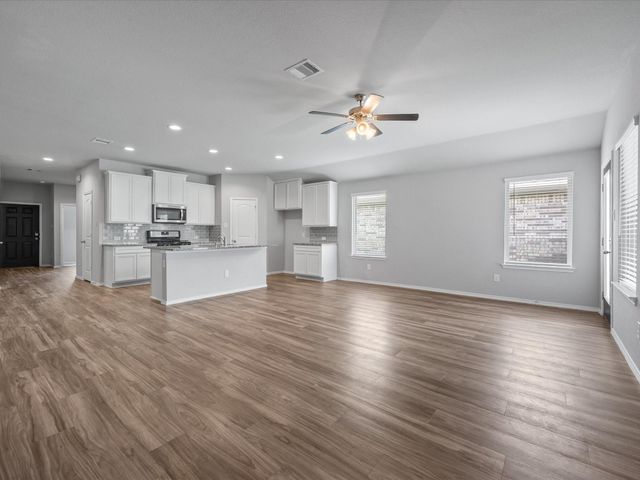 2231 Silver Dove Lane, Conroe, TX 77301