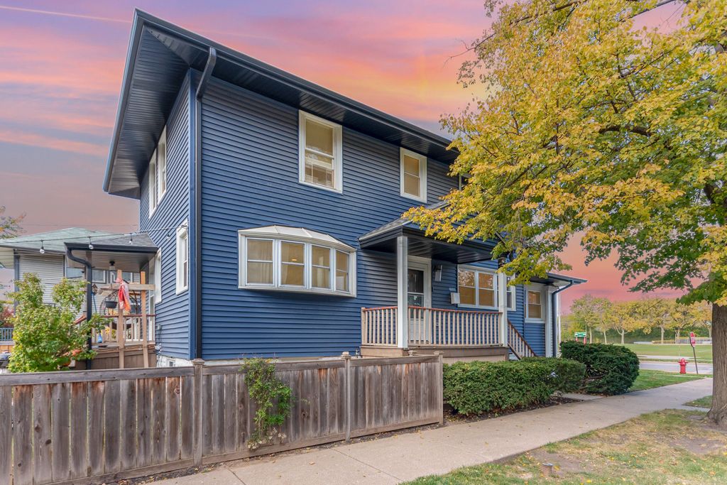 7526 Harrison Avenue, Forest Park, IL 60130