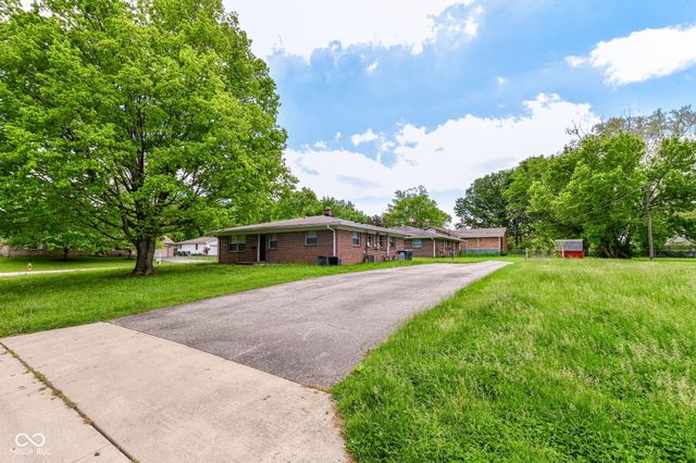 620 Brewer Place, Greenwood, IN 46142