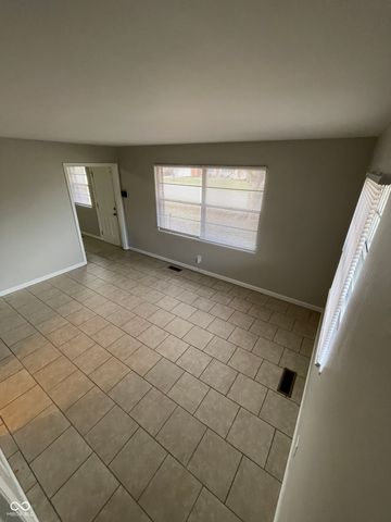 620 Brewer Place, Greenwood, IN 46142