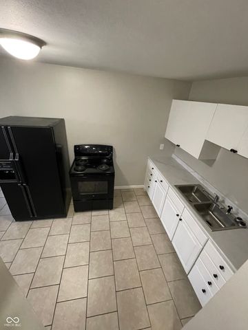 620 Brewer Place, Greenwood, IN 46142