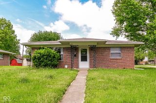 620 Brewer Place, Greenwood, IN 46142