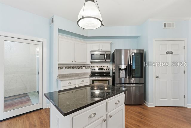 4 Indigo Run Dr Apt 722, Hilton Head Island, SC 29926