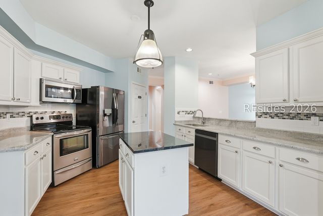 4 Indigo Run Dr Apt 722, Hilton Head Island, SC 29926