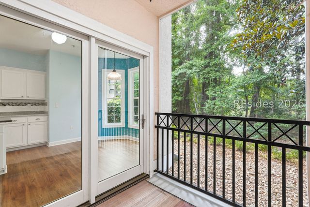 4 Indigo Run Dr Apt 722, Hilton Head Island, SC 29926