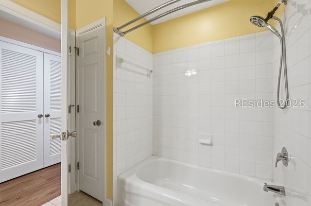 4 Indigo Run Dr Apt 722, Hilton Head Island, SC 29926