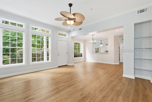 4 Indigo Run Dr Apt 722, Hilton Head Island, SC 29926