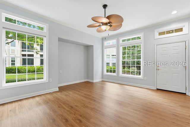 4 Indigo Run Dr Apt 722, Hilton Head Island, SC 29926