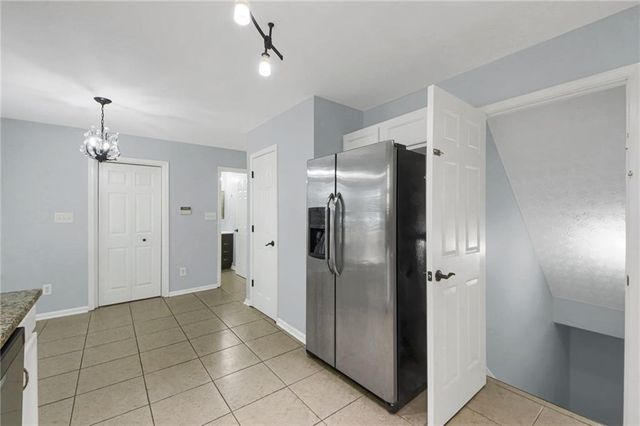 957 Keldron Court, Lawrenceville, GA 30045