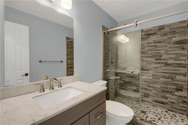 957 Keldron Court, Lawrenceville, GA 30045