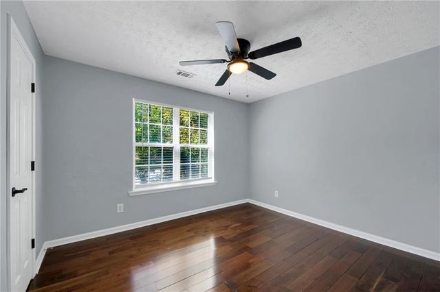 957 Keldron Court, Lawrenceville, GA 30045