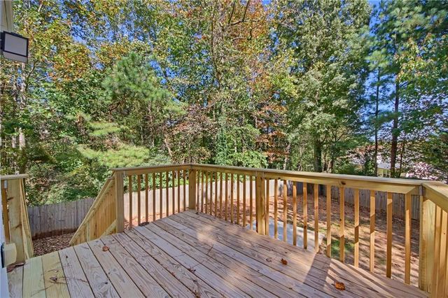 957 Keldron Court, Lawrenceville, GA 30045