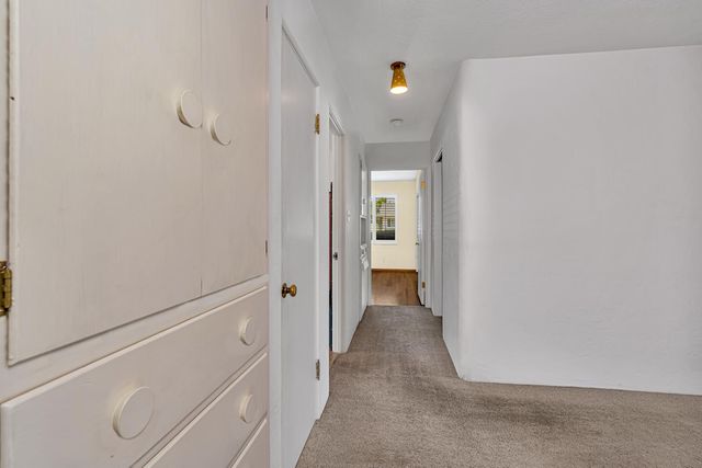 1502 Paradise Lane, Los Banos, CA 93635