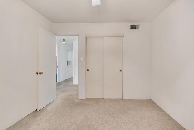 1502 Paradise Lane, Los Banos, CA 93635