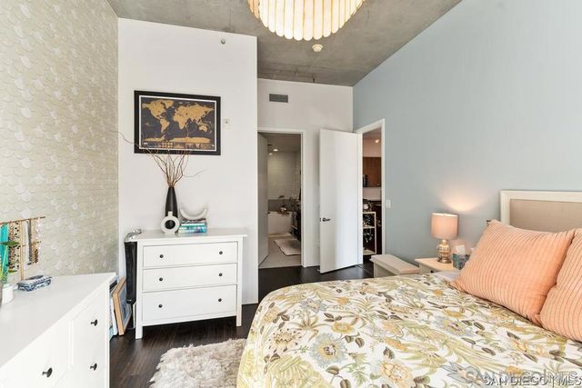1050 Island AVE 415, San Diego, CA 92101