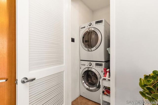 1050 Island AVE 415, San Diego, CA 92101