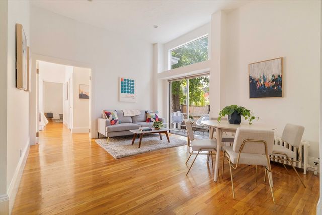 22 Bigelow Street 1C, Cambridge, MA 02139