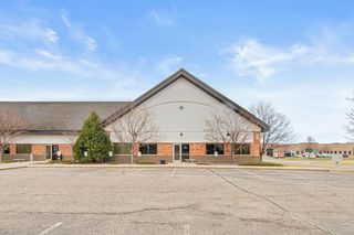 100 Bridgepoint Drive, South Saint Paul, MN 55075