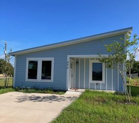 57 Mcdonald Ave, St Augustine, FL 32084