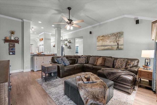 4238 Chisholm Trail, Santa Fe, TX 77510