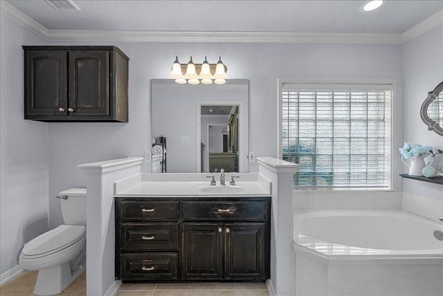 4238 Chisholm Trail, Santa Fe, TX 77510