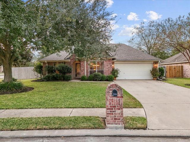 4238 Chisholm Trail, Santa Fe, TX 77510