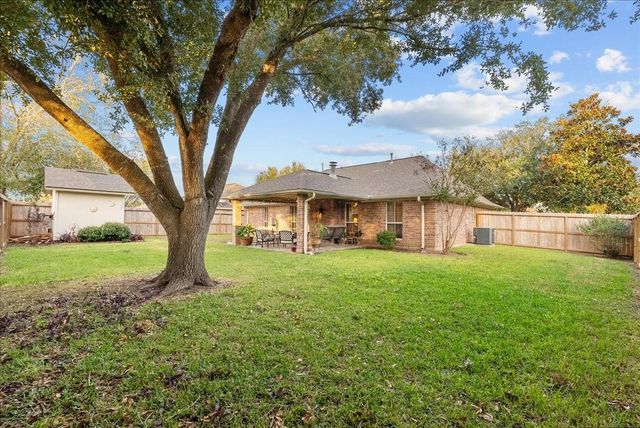 4238 Chisholm Trail, Santa Fe, TX 77510