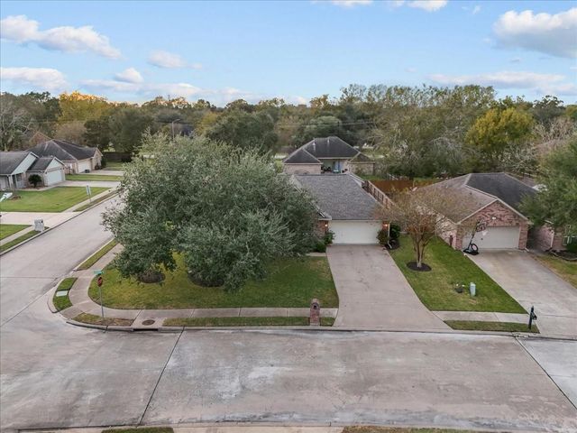 4238 Chisholm Trail, Santa Fe, TX 77510