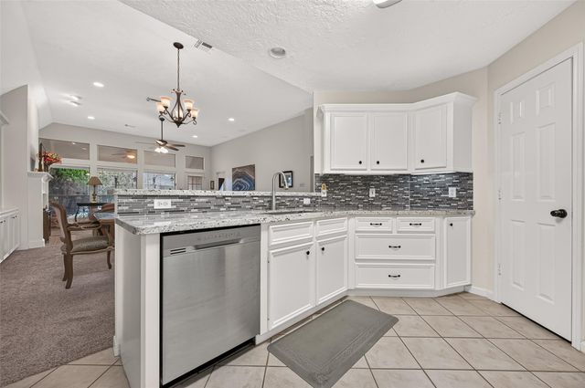 165 April Cove, Montgomery, TX 77356