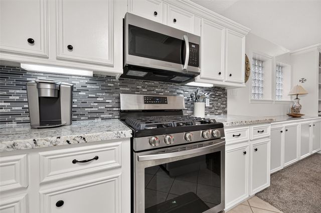 165 April Cove, Montgomery, TX 77356