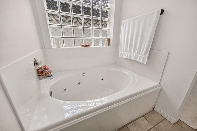 165 April Cove, Montgomery, TX 77356
