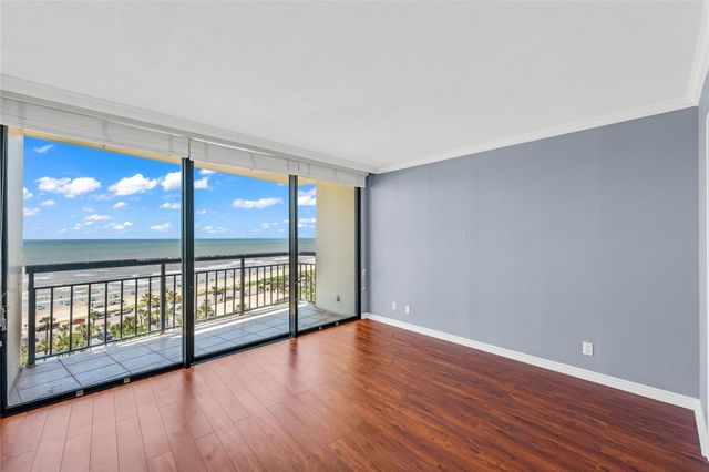 5220 Seawall Boulevard 1034, Galveston, TX 77551