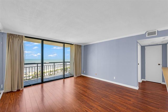 5220 Seawall Boulevard 1034, Galveston, TX 77551