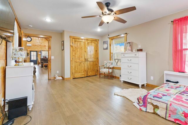 945 3447 Highway, Mckee, KY 40447