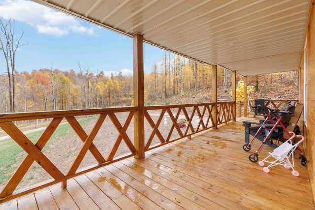 945 3447 Highway, Mckee, KY 40447