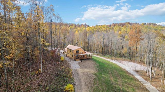 945 3447 Highway, Mckee, KY 40447