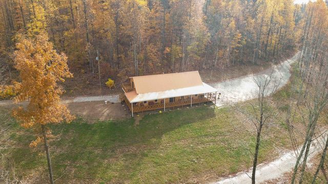 945 3447 Highway, Mckee, KY 40447