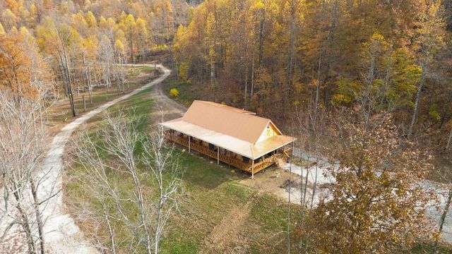 945 3447 Highway, Mckee, KY 40447