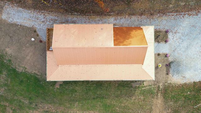 945 3447 Highway, Mckee, KY 40447