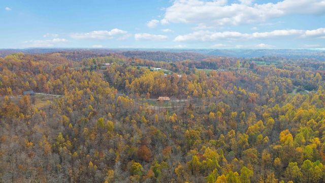 945 3447 Highway, Mckee, KY 40447